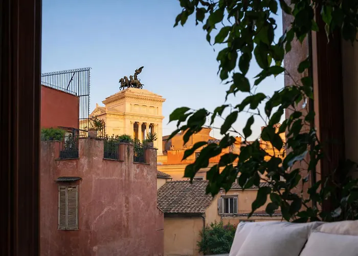 Peaceful In Piazza Venezia's Alleys Rome